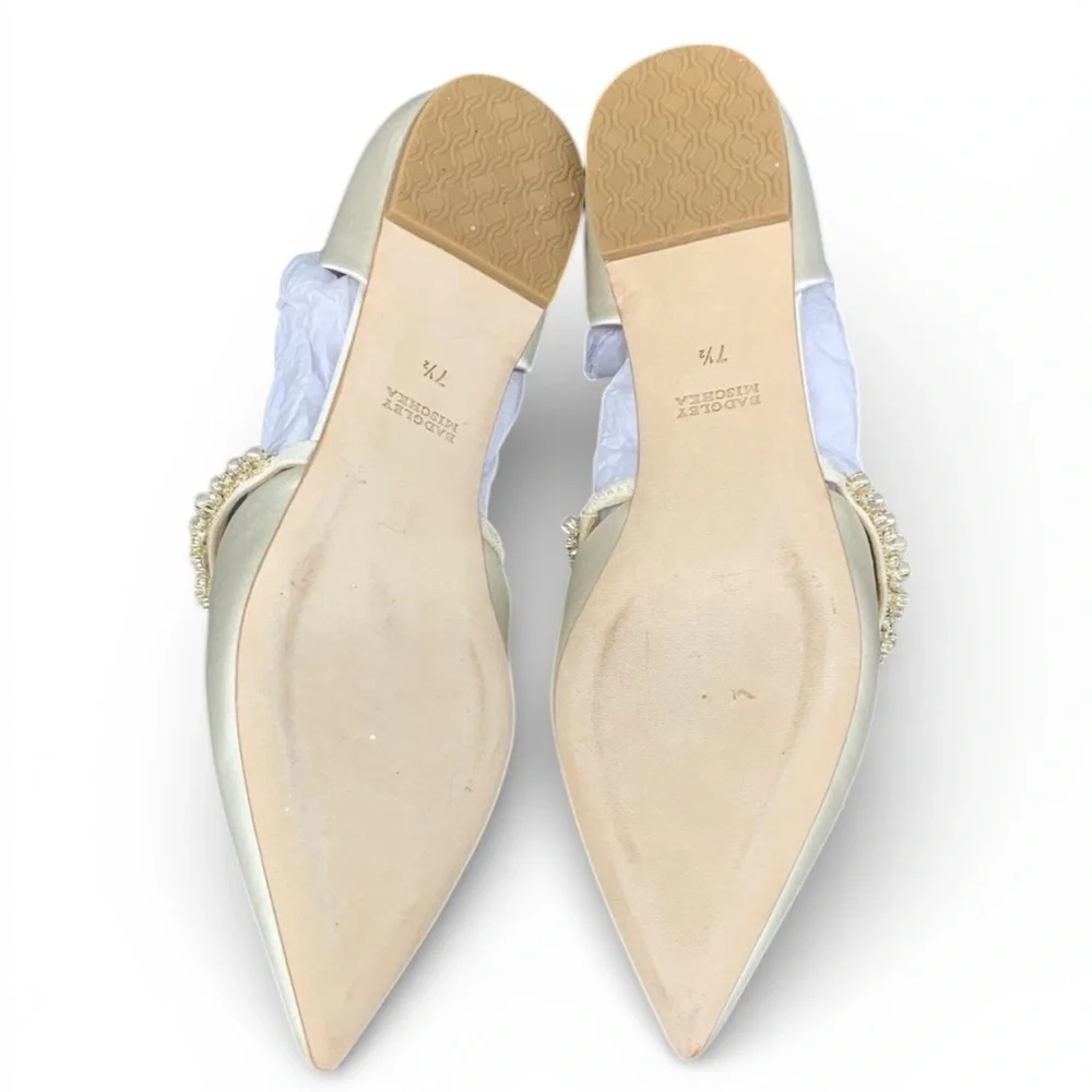 Badgley Mischka - Ivory Natalia Flats - Bridal Flats - NIB - Size 7.5 - Picture 9 of 13